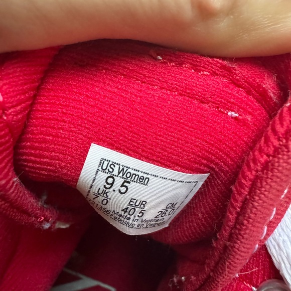 Women’s Vans Filmore High-Top Platform Red Sneakers | Alternative | Skater | 9.5